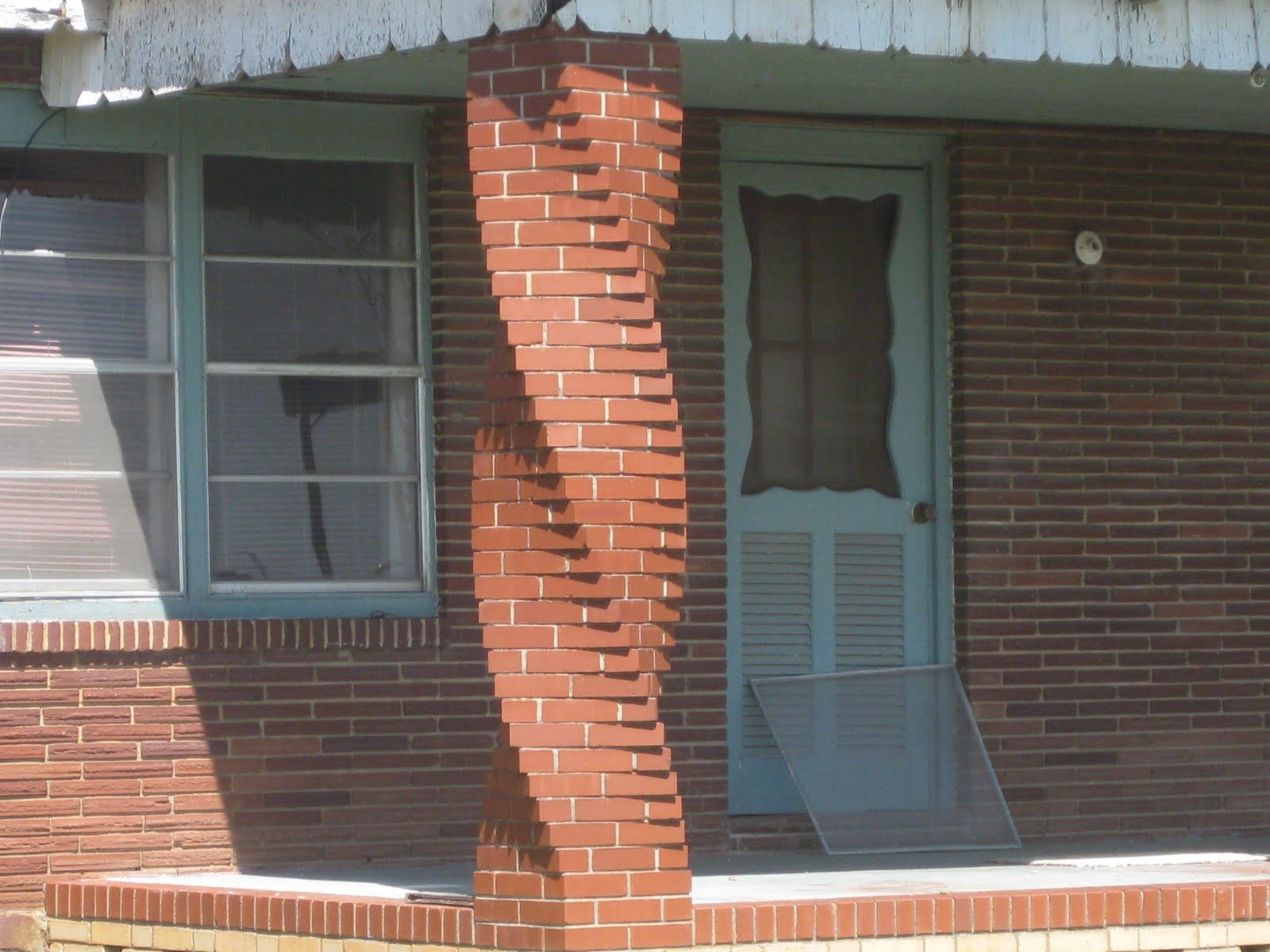 A unique brick pillar design in the home front