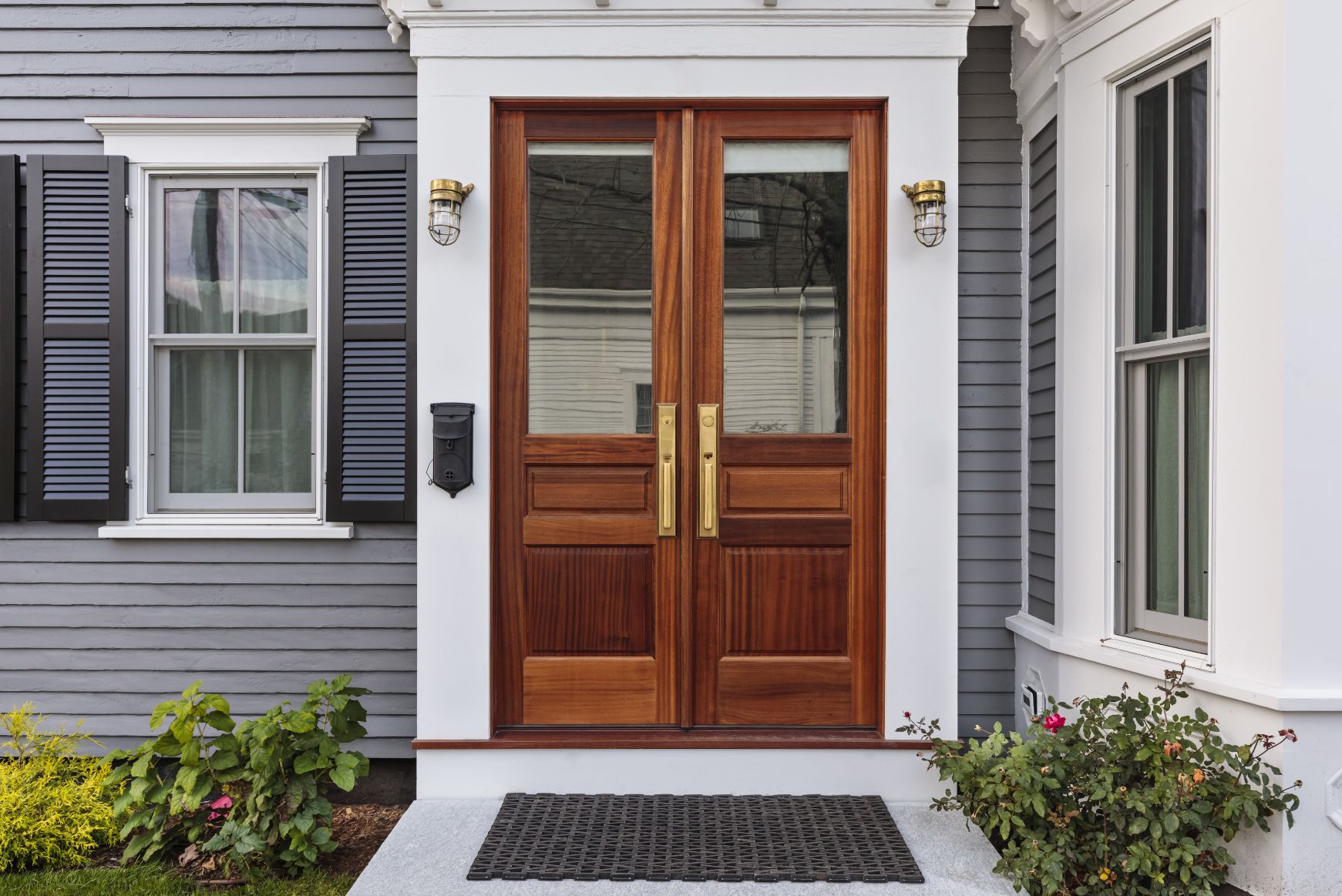 Wooden Double Door with Glass Panels for Home Entrance