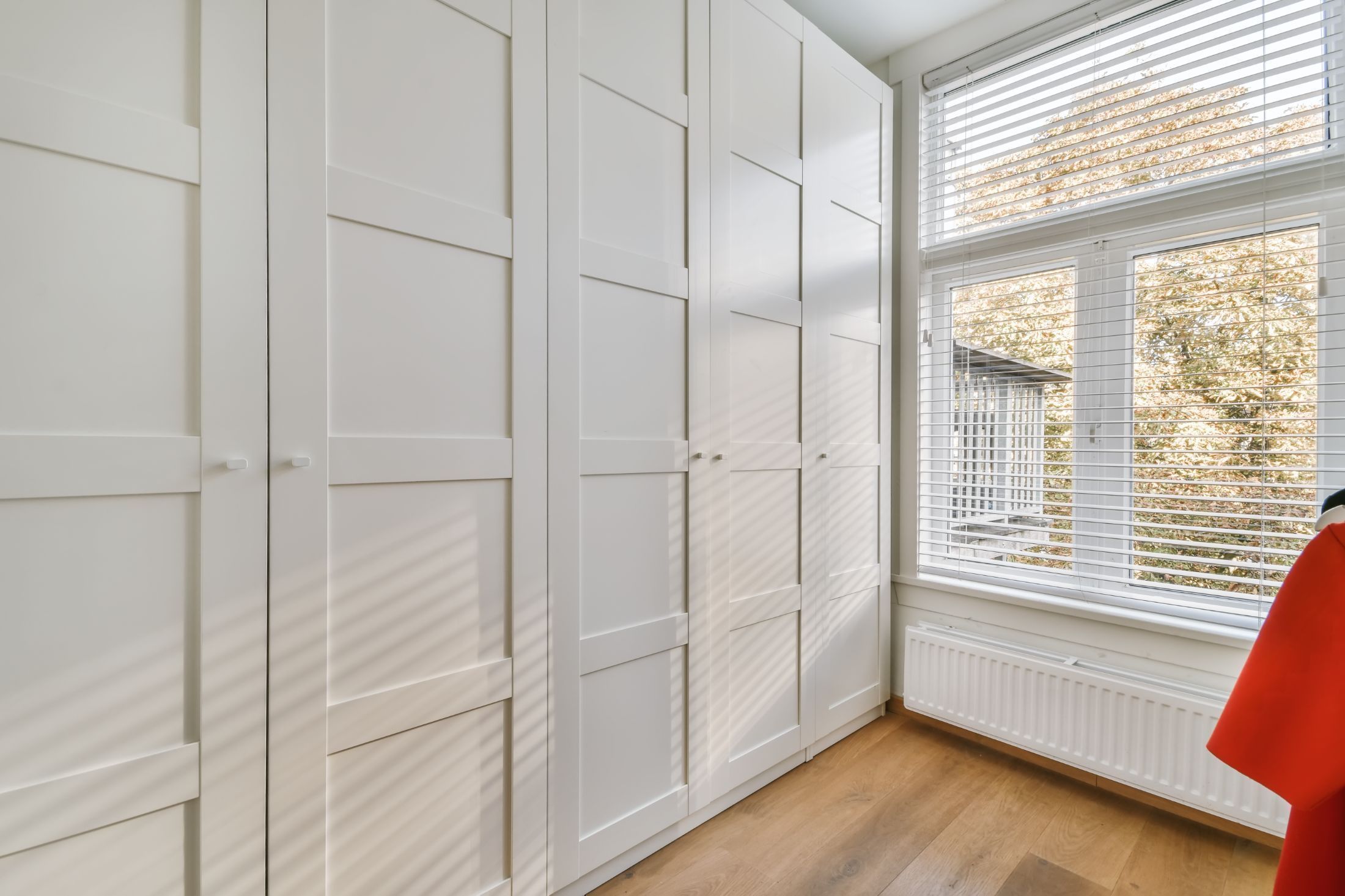 Almirah: Modern White Color 3 Door Wardrobe – GKW Retail