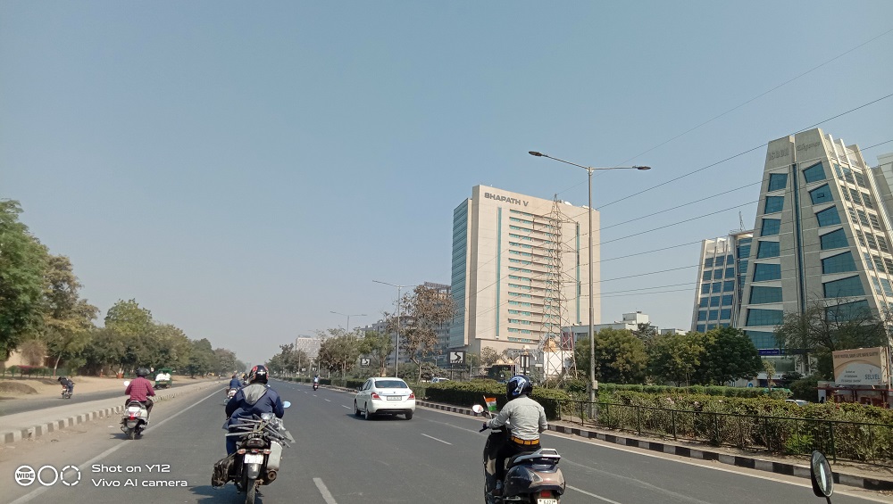 SG Highway in Ahmedabad Overview ,Map Avg Price Rs 4049/Sqft