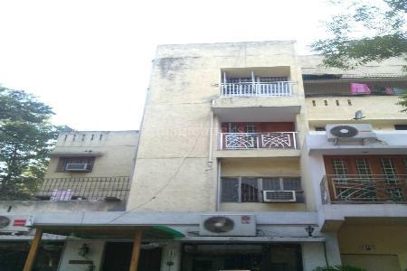 sarita vihar 2 bhk rent