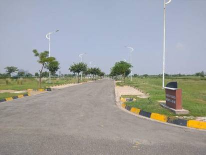 Greenbay Golf Village in Yamuna Expressway, Greater Noida: Price ...