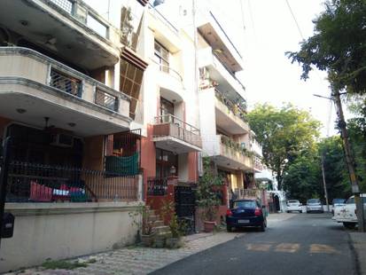 2BHK Builder Floor Apartment for Rent in Shivalik Apartments at Malviya Nagar - Photo 1