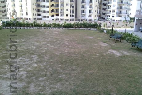 Techno Apartments in Yamuna Expressway, Greater Noida by ...