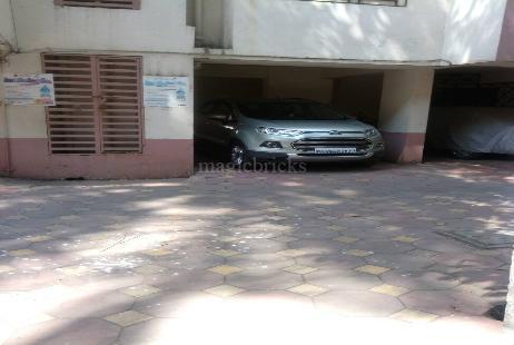 2 BHK House for Sale in Andheri West Mumbai