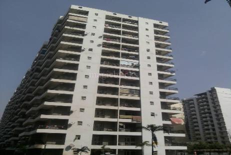2 bhk fully furnished flat for rent in crossing republik
