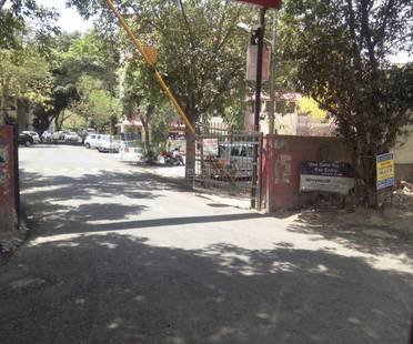 4BHK Multistorey Apartment for Resale in DDA Flat Sector D Pocket 3 at Vasant Kunj