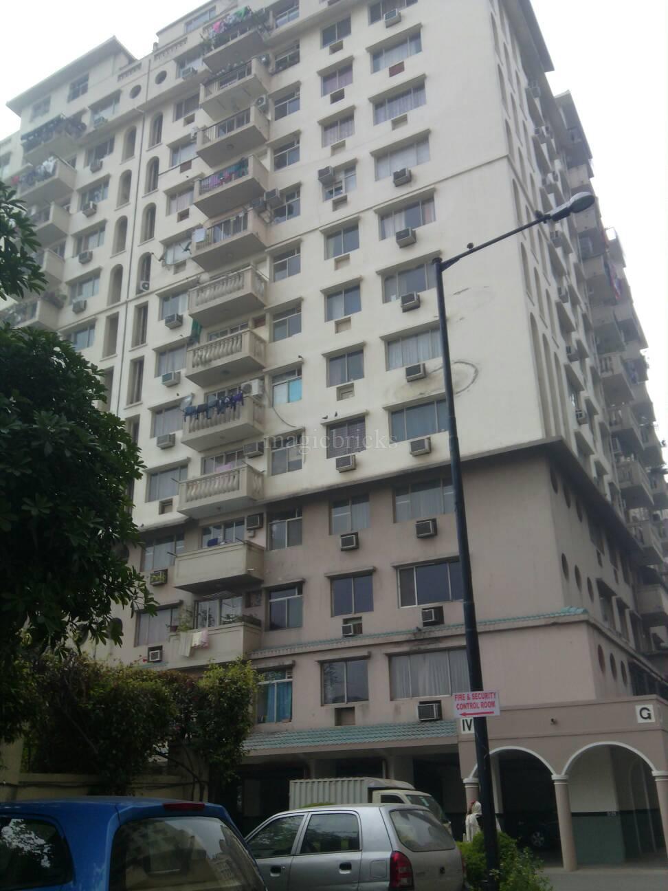 Buy 4 BHK Flat/Apartment in DLF Ridgewood Estate Phase 4 DLF, Gurgaon