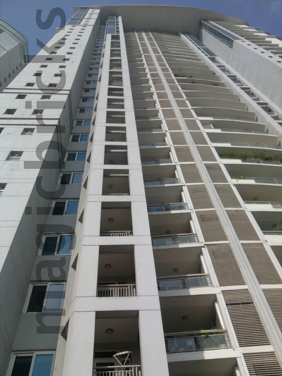 Buy 4 BHK Flat/Apartment in DLF The Belaire Dlf The Belaire, Gurgaon