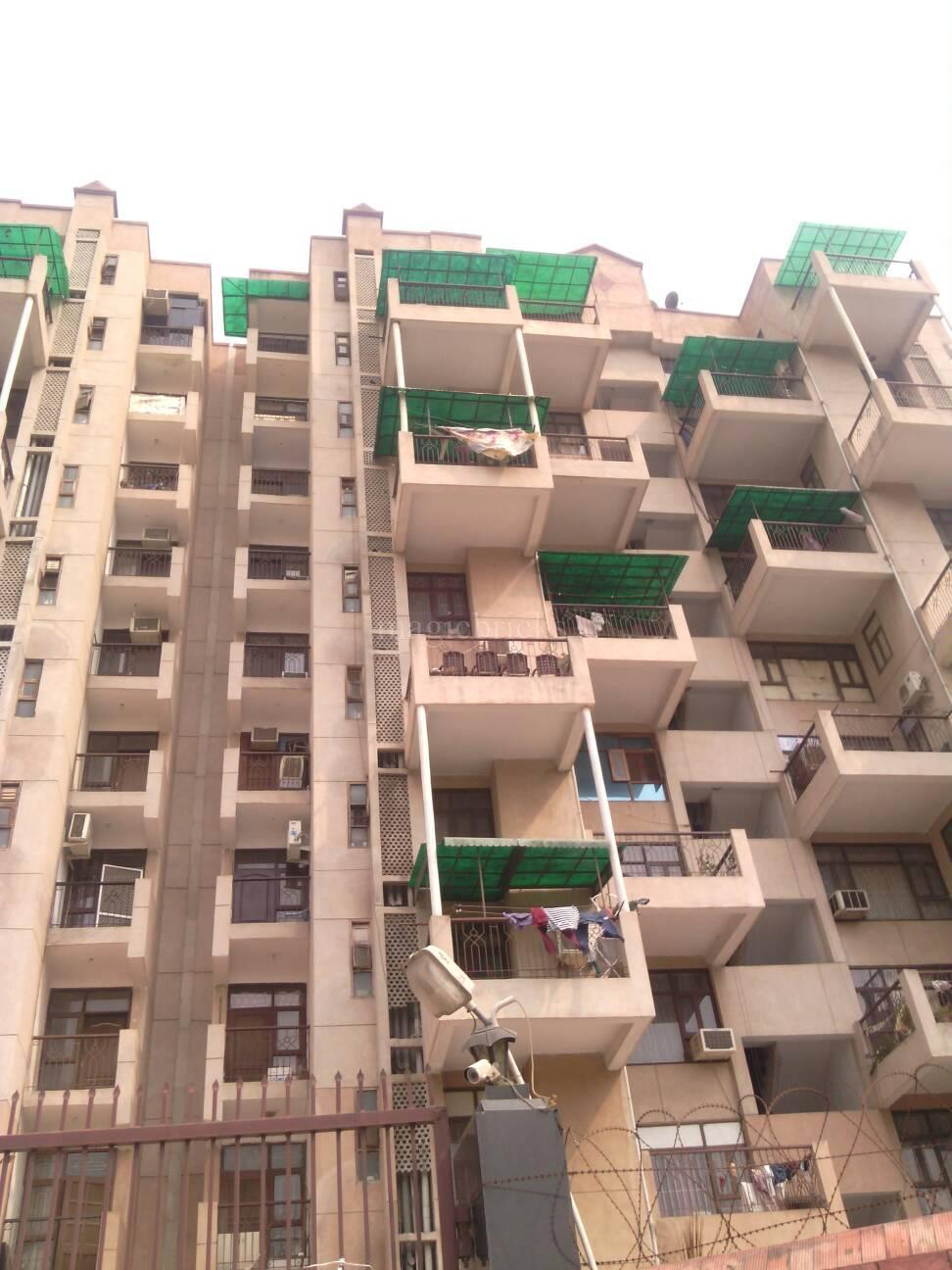 Buy 4 BHK Flat/Apartment in Mahajan Shree Apartments Sector 23B Dwarka