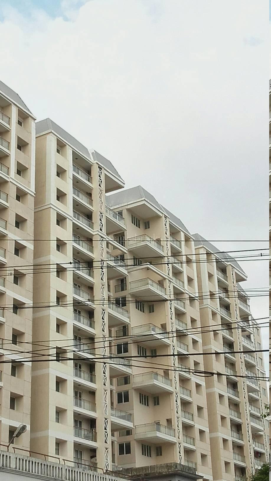 Buy 3 BHK Flat/Apartment in DLF Commanders Court Guru, Chennai 1626 Sqft