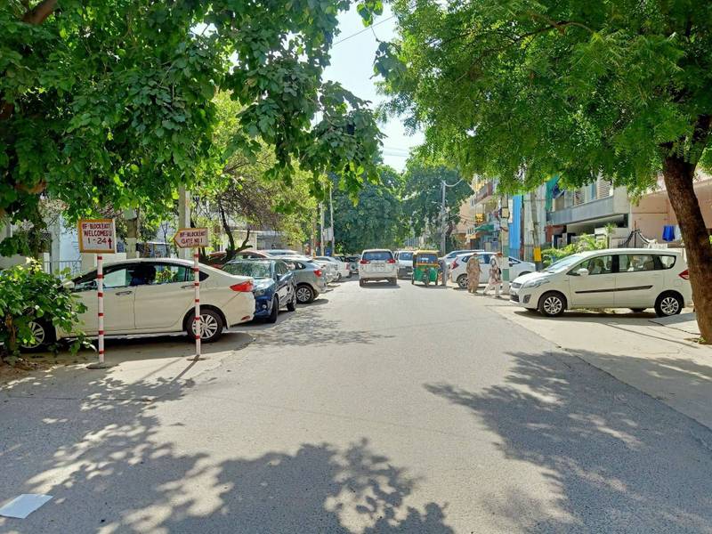 Block BF Shalimar Bagh, New Delhi Map, Property Rates, Projects