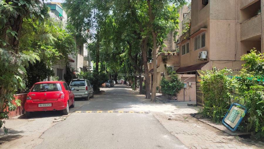 Sarita Vihar Pocket H, New Delhi Map, Property Rates, Projects, Photos