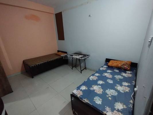 3 PG in Sector 68, Noida - Boys & Girls Paying Guest in Sector 68