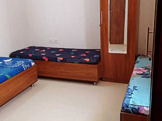 5 Girls PG in Vaishnodevi Circle Ahmedabad: PG for Girls / Ladies in ...