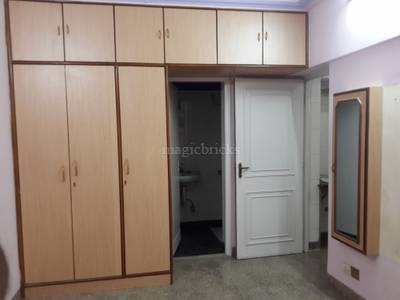 1BHK Multistorey Apartment for Rent in Vrindavan Society at Goregaon East 1BHK Multistorey Apartment for Rent in Vrindavan Society at Goregaon East