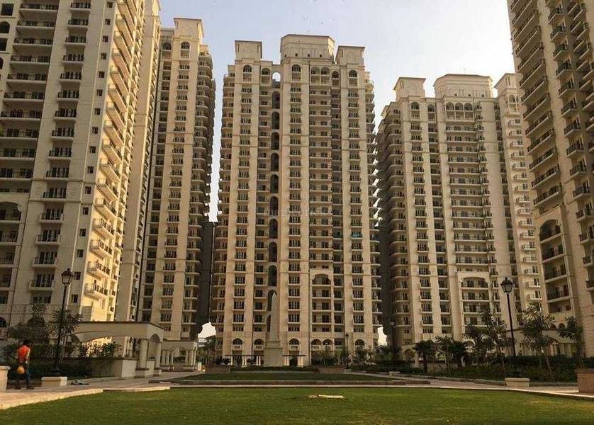 DLF Capital Greens in Moti Nagar New Delhi DLF Capital Greens Price