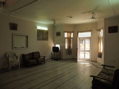 Owner 2000 Sq Ft 2 Bhk East Facing Property Residential House For