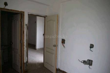 2BHK Multistorey Apartment for Resale in Aditya Urban Homes at National Highway 24 2BHK Multistorey Apartment for Resale in Aditya Urban Homes at National Highway 24