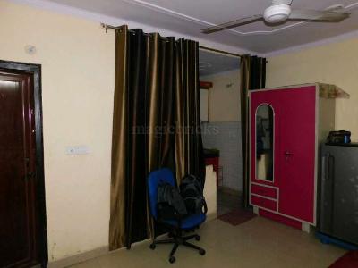 uttam nagar builder