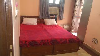 clothes on rent in rajouri garden