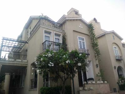 Rent 4 Bhk Villa In Emaar The Palm Springs Dlf City Phase 5 Gurgaon 3800 Sq Ft Emaar Palm Springs Golf Course