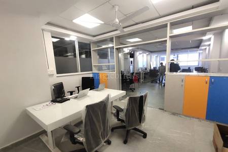 Rent Commercial Office Space In Zamrudpur New Delhi 1000 Sq Ft Posted By Owner