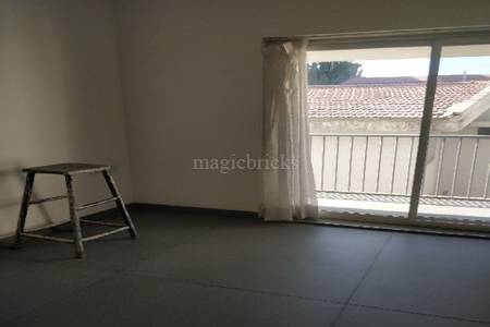 Rent Multistorey Apartment In Cunningham Road Bangalore