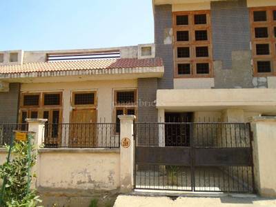 Buy 2 Bhk Residential House In Sector Xu 3 Greater Noida 120 Sq M Near 130 Mtr Road
