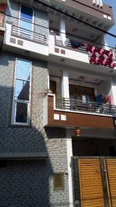 Owner 6 Bhk 2880 Sq Ft Residential House For Sale In Aliganj It is one of the best coaching institutes there. magicbricks