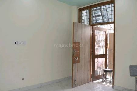 Rent 1 Bhk Builder Floor Apartment In South City 2 Gurgaon 540 Sq Ft Posted By Owner Near By Good Earth Mall Event on 14 april 2019 (11:00 am onwards) venue: magicbricks