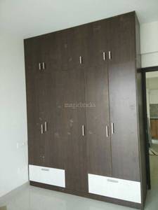 2BHK Multistorey Apartment for Rent in SJR Watermark at Harlur 2BHK Multistorey Apartment for Rent in SJR Watermark at Harlur