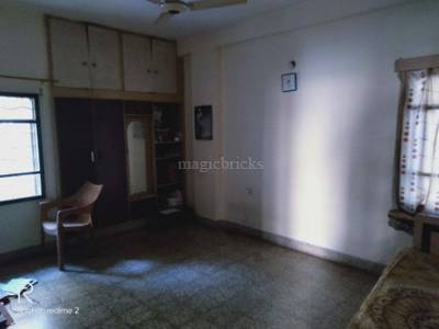 Rent Multistorey Apartment In Raj Bhawan Road 3 bhk for rent in india. magicbricks