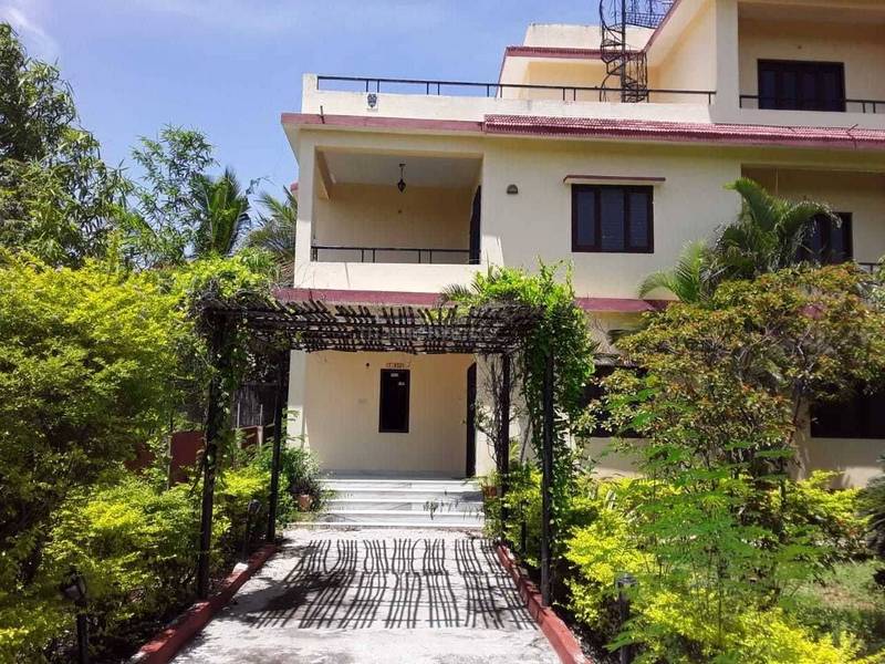 Owner 4 BHK 4000 Sq-ft Residential House for Sale in Shamirpet,