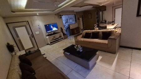 3BHK Multistorey Apartment for Resale in Hari Om Tower at Law Garden 3BHK Multistorey Apartment for Resale in Hari Om Tower at Law Garden