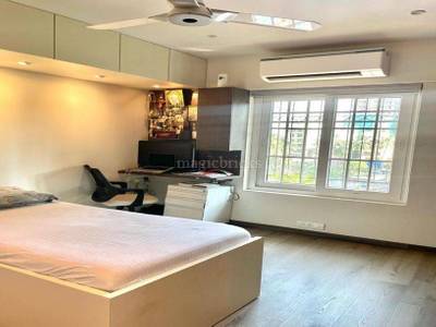 2BHK Multistorey Apartment for Resale in Khar West 2BHK Multistorey Apartment for Resale in Khar West