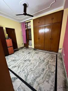 Buy 3 BHK Flat in Malviya Nagar