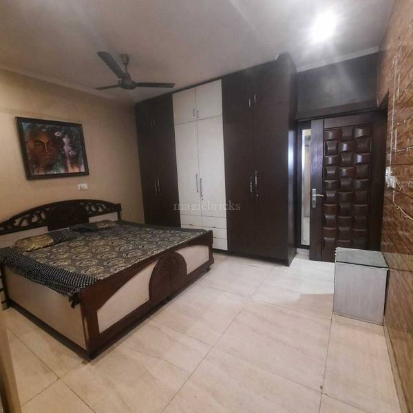Buy > 10 BHK Residential House in Geetanjali Enclave, New Delhi