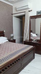 Buy 4 BHK Flat in Vasant Kunj