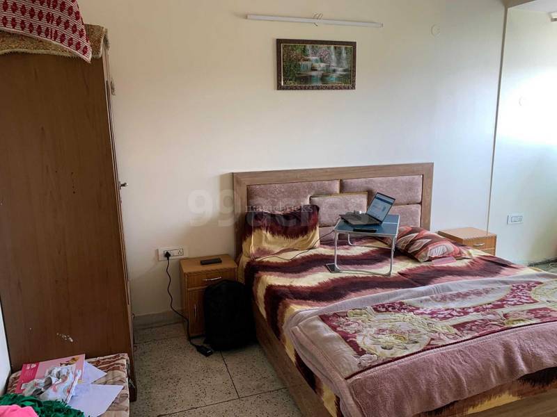 Buy 4 BHK Flat/Apartment in Beverly Park Apartments Dwarka Sector 22, New Delhi 2400 Sqft