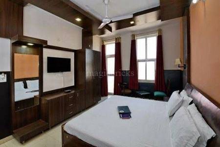 Buy 4 BHK Villa in Sector 8, Chandigarh - 2 Kanal sukhna lake and golf