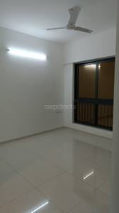 2BHK Multistorey Apartment for Resale in Amanora Gold Towers at Amanora Park Town 2BHK Multistorey Apartment for Resale in Amanora Gold Towers at Amanora Park Town