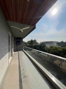 4BHK Builder Floor Apartment for New Property in Phase 2 DLF 4BHK Builder Floor Apartment for New Property in Phase 2 DLF