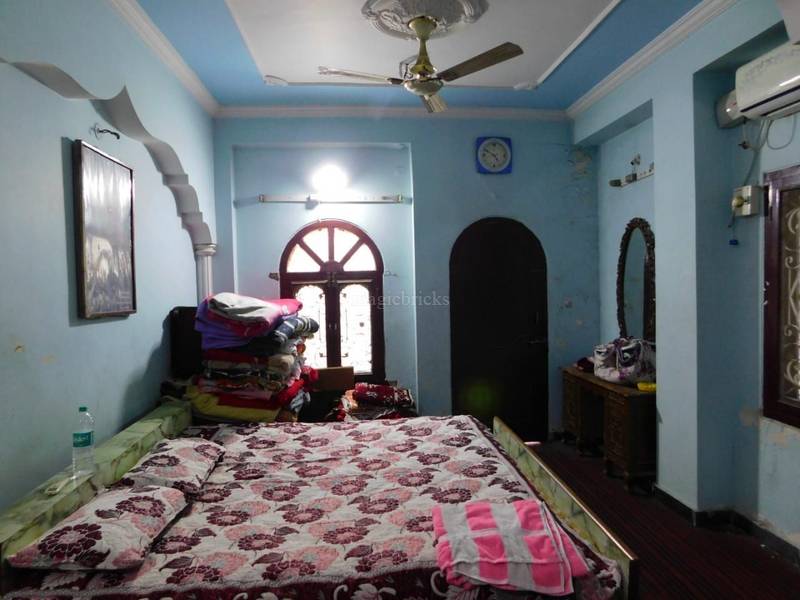 Owner > 10 BHK 245 Sqyrd Residential House for Sale in Abids,