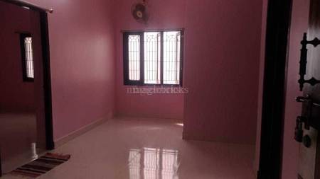 2 BHK Flat in 