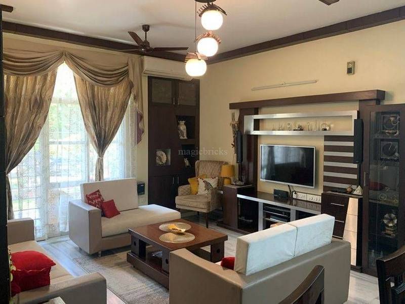 Eldeco Arcadia Shopping Complex in Eldeco Green Meadows, Greater Noida