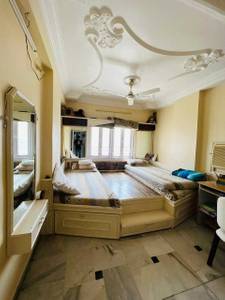 4BHK Penthouse for Resale in Satellite 4BHK Penthouse for Resale in Satellite