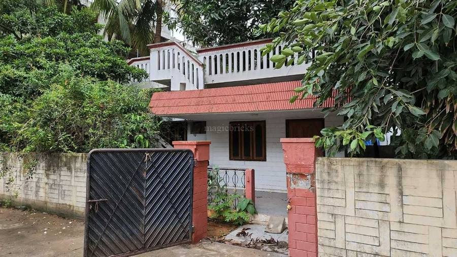 Owner 2 BHK 900 Sqft Residential House for Sale in Manikonda Jagir,