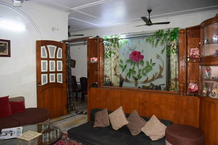 BHK Flats in Gagan Vihar, New Delhi: 5+ Flats Apartments