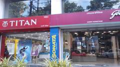 Titan outlet showroom kankurgachi